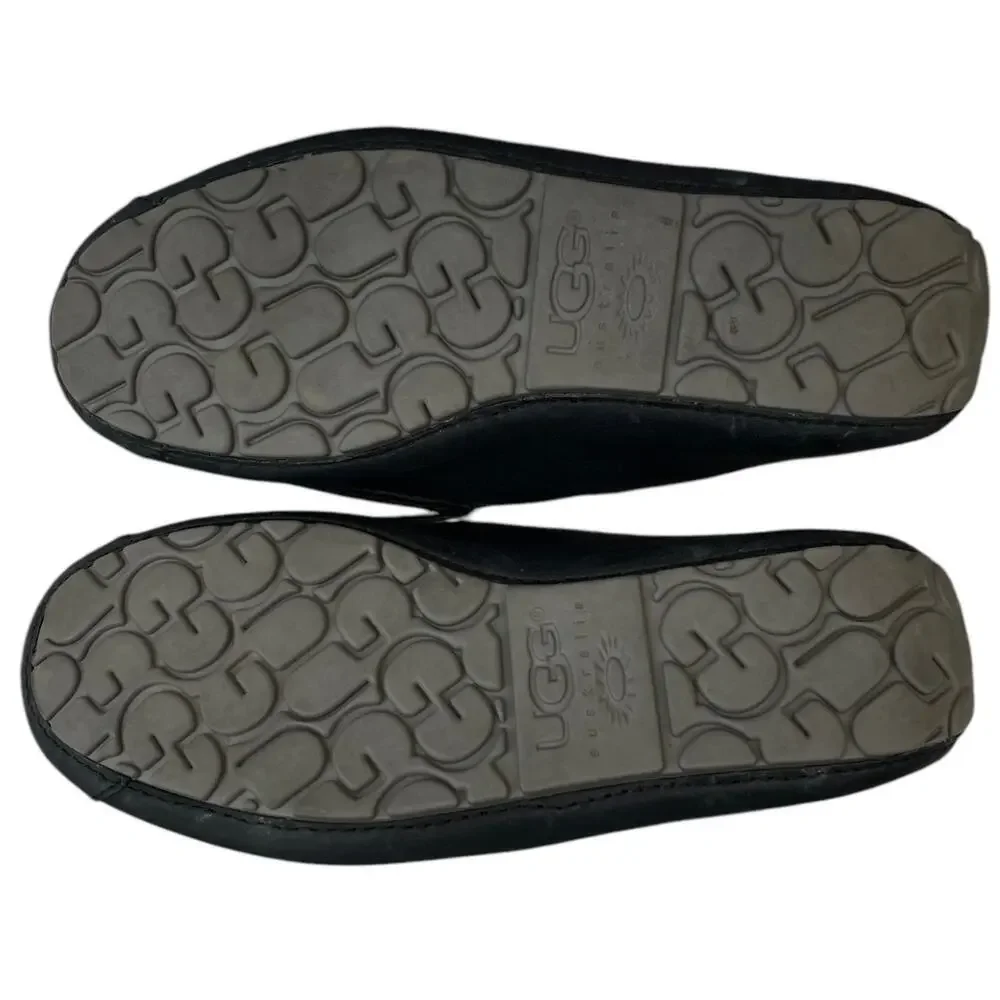 UGG Hunley Moccasin Black Leather Men’s 8 Sheepskin Insole Indoor Outdoor Loafer